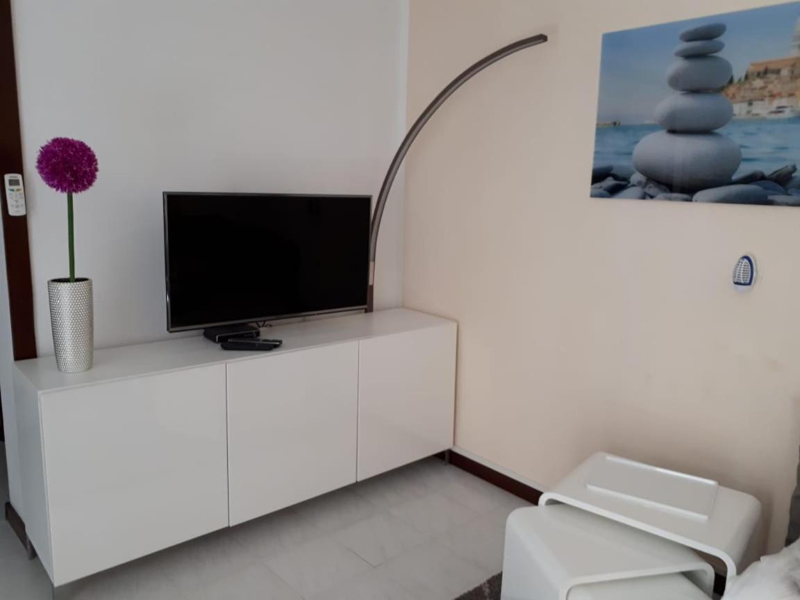 Apartmen Relax 200 M T Beach Lejlighed Rovinj Eksteriør billede